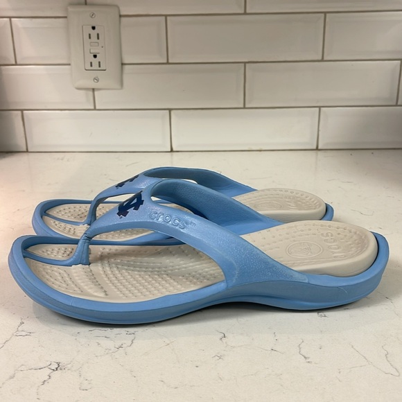 Crocs Athens II Thong Flip Flops UNC Men’s Size 12 University of North Carolina - Picture 14 of 16